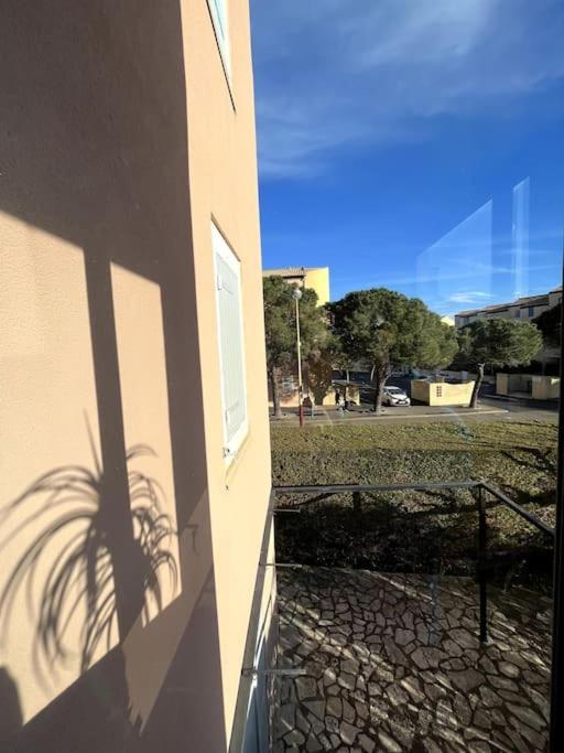 St-Pierre-La-Mer, Bel Appartement A Dans Residence Avec Piscine Et Tennis Entre 5 Et 10 Min De La Plage Fleury  Eksteriør bilde