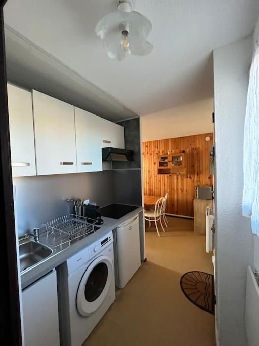 St-Pierre-La-Mer, Bel Appartement A Dans Residence Avec Piscine Et Tennis Entre 5 Et 10 Min De La Plage Fleury  Eksteriør bilde