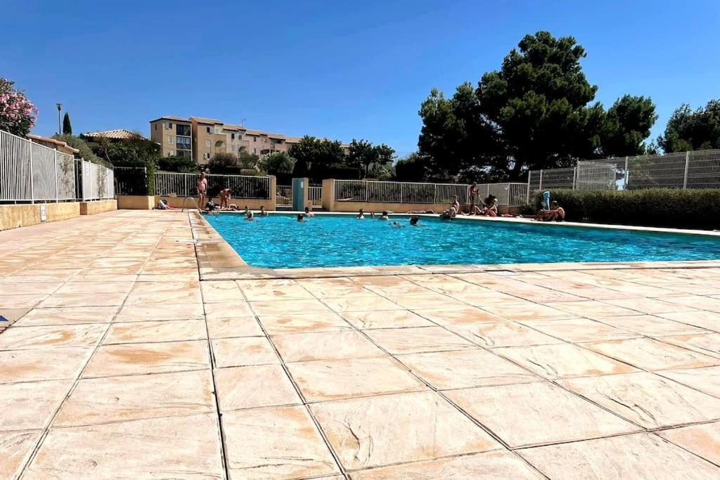 St-Pierre-La-Mer, Bel Appartement A Dans Residence Avec Piscine Et Tennis Entre 5 Et 10 Min De La Plage Fleury  Eksteriør bilde